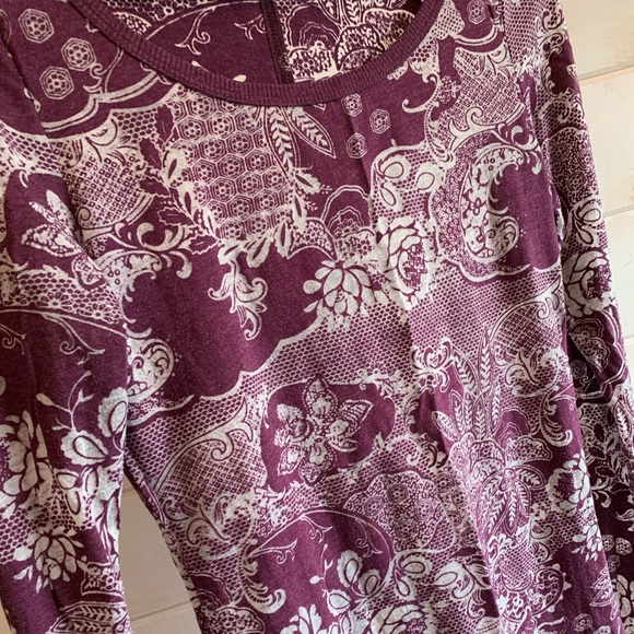 4/$30 Kismet Purple & Floral Long Sleeve - Picture 2 of 5